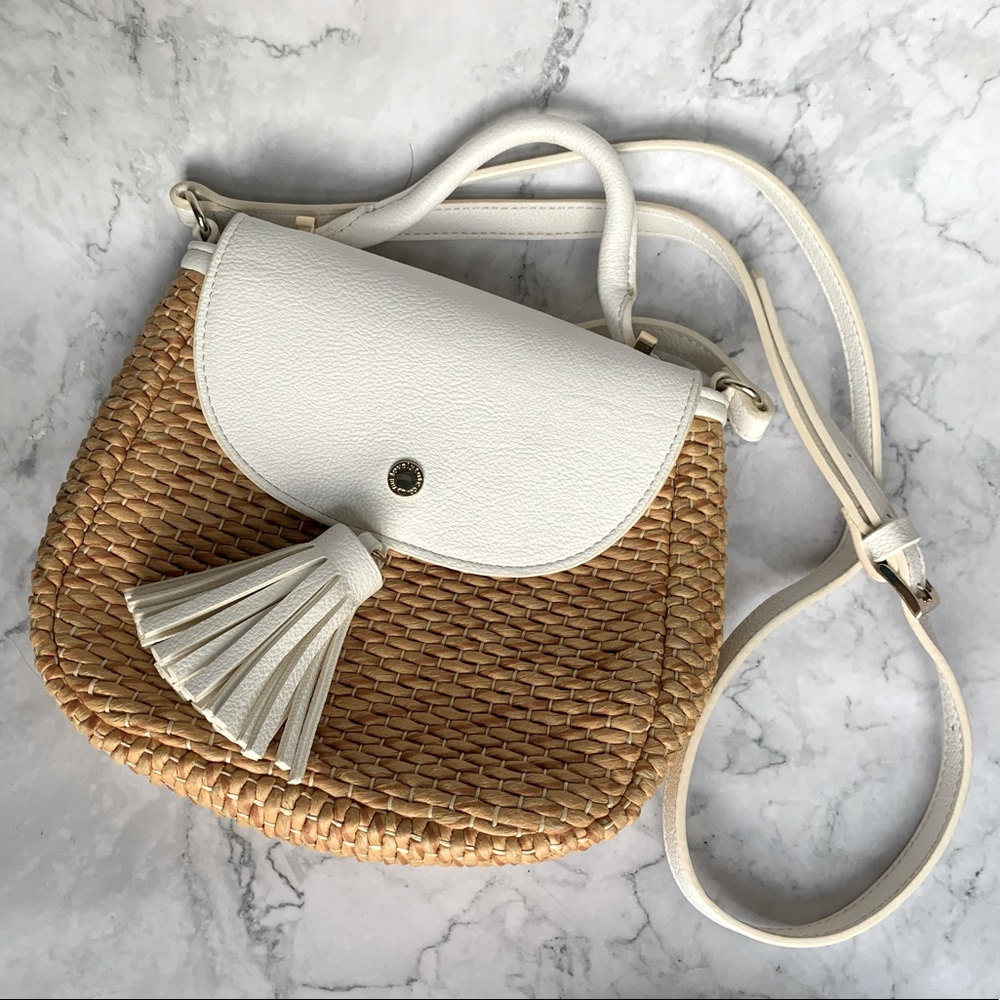 The Lovely Tote Co. Woven Crossbody Summer Purse